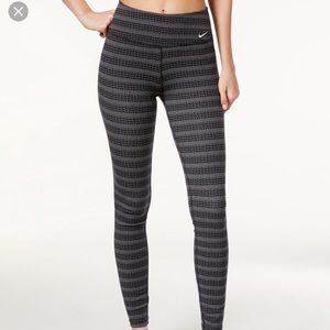 Nike DriFit Leggings - Size Small